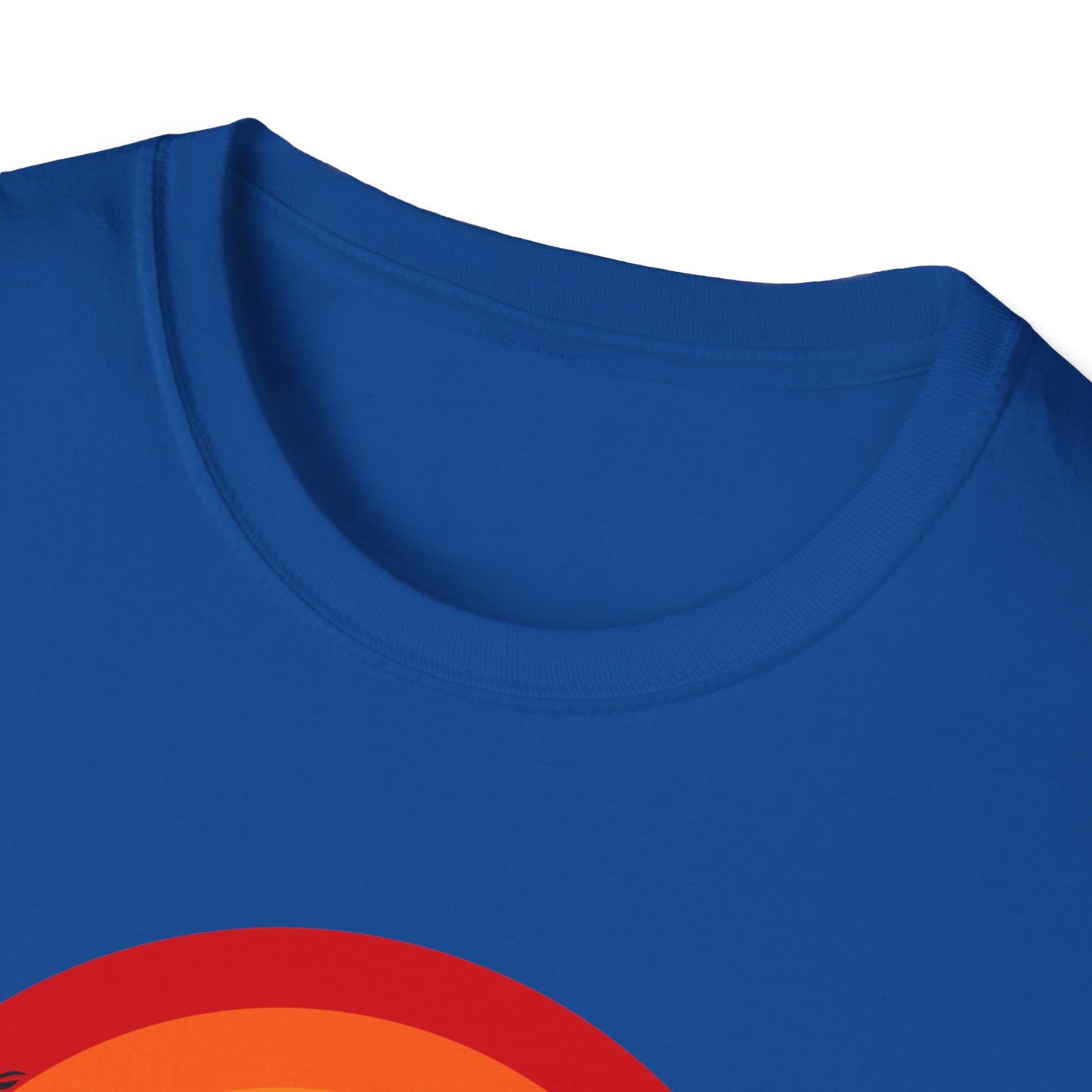 T-Shirt with Tropical Sunset Design, Relaxing Tee, Perfect for Beach Lovers, Great Gift for Vacations, Ideal for Summer Casual Wear